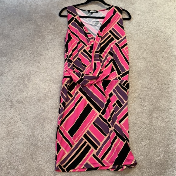 Sleeveless summer dress; has lot of stretch to it. - Picture 1 of 7
